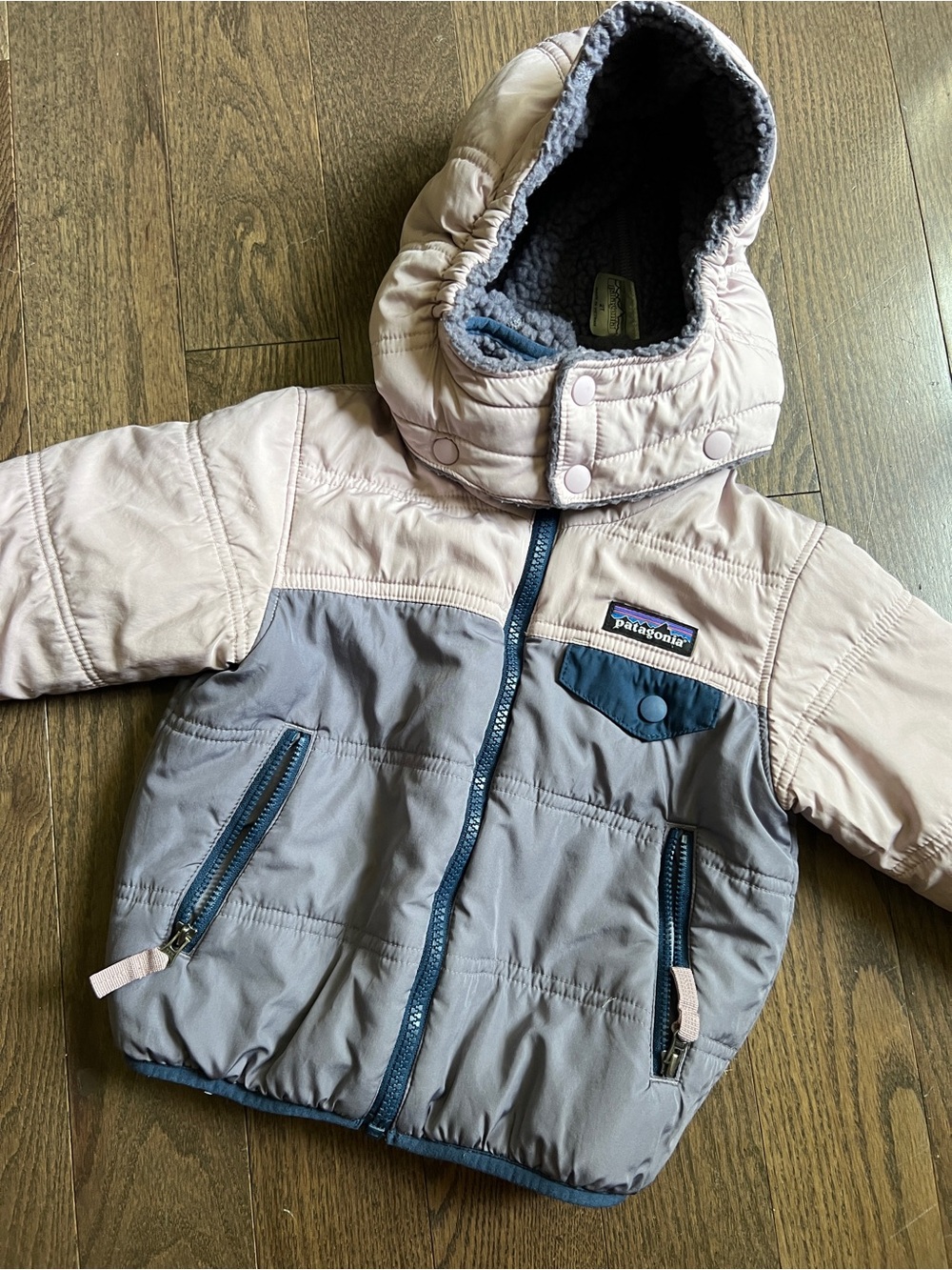 Patagonia Baby Reversible Tribbles Two-Tone Pink & Gray Zip Jacket Size 2T
